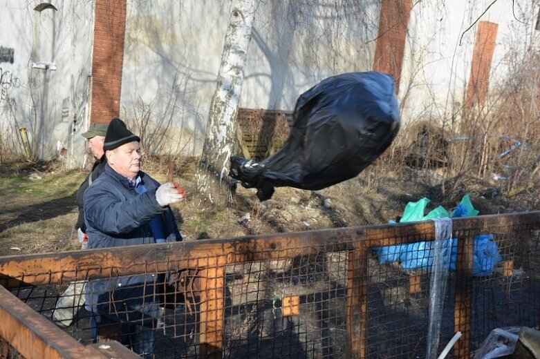   Poświęcili sobotę, aby zrobić coś ważnego. Zobaczcie komu nie jest wszystko jedno 