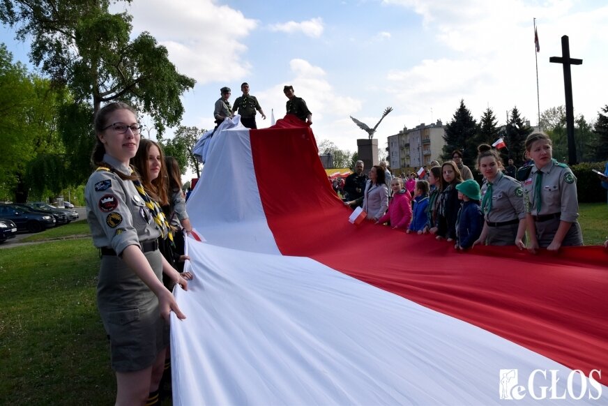 Setki mieszkańców na obchodach Dnia Flagi w Skierniewicach