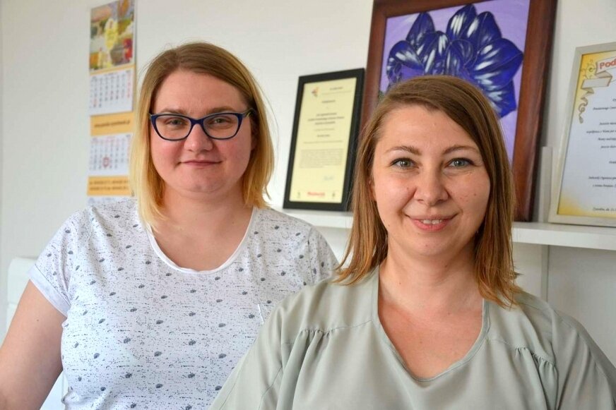 Joanna Hincza i Karolina Dymek z żyrardowskiego PCPR-u.  