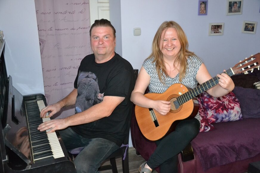 Luiza i Piotr, muzykująca rodzina z Mszczonowa. 
