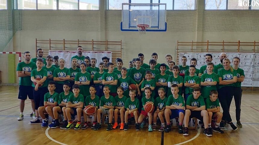 W ferie w Skierniewicach razem z Polish Basketball Clinic trenowało blisko 50 osób. 