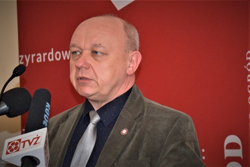 Andrzej Liszewski, Państwowy Powiatowy Inspektor Sanitarny w Żyrardowie również opublikował dane. 