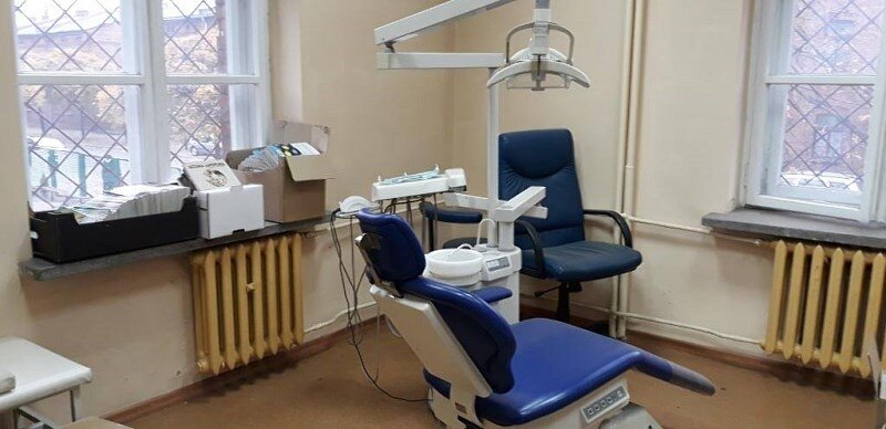 Od trzech lat gabinet stomatologiczny w SP2 stoi pusty. Wymaga modernizacji 