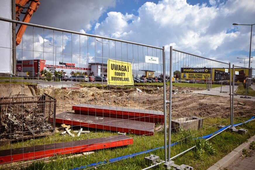 Budują stację paliw przy Mszczonowskiej w Skierniewicach