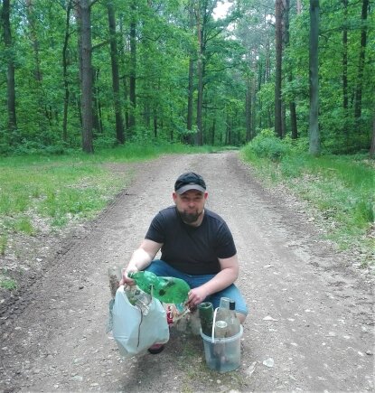 'Śmieciarz' Zbyszek wrócił do lasu 