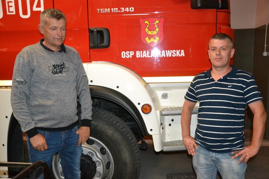 Druhowie Sławomir Jung i Mariusz Wiśnioch doglądali inwestycji.