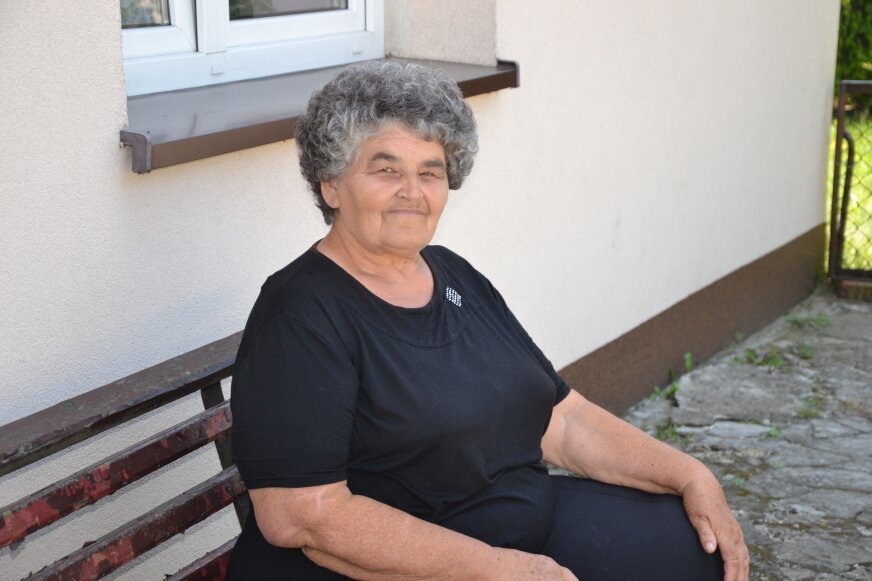 Pani Stanisława od blisko trzydziestu lat mieszka w mieszkaniu gminnym i chwali sobie warunki.