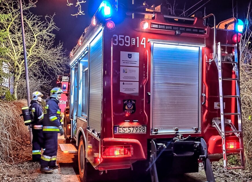 Nocny pożar na ulicy Plantowej w Skierniewicach