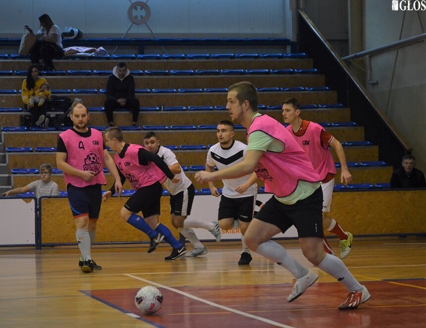Rozgrywki Skierniewickiej Ligi Futsalu 2020/2021 rozpoczną się w najbliższą sobotę (5.12) zgodnie z zasadami reżimu sanitarnego.   