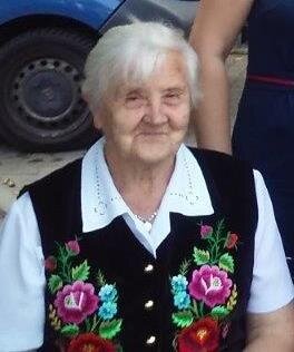 Pani Zofia z Gzowa wyszywa od ponad 70 lat