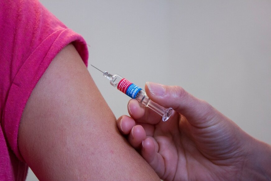 150 szczepionek trafiło do Skierniewic. Nie wszyscy medycy zaszczepieni