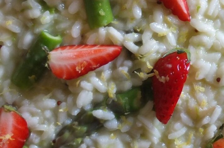 Risotto ze szparagami i truskawkami