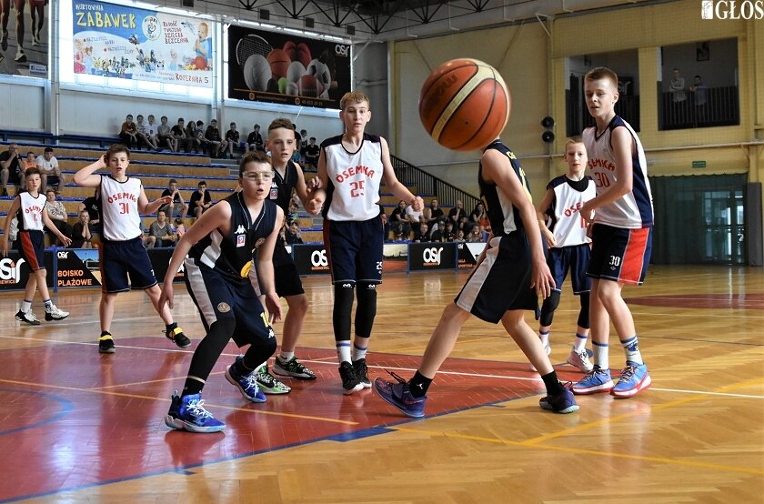 Ósemka fantastycznie rozpoczęła półfinał mistrzostw Polski w koszykówce młodzików U13. 