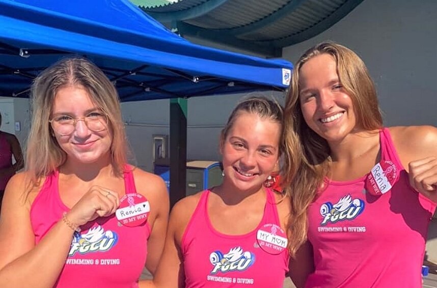 Alicja Ulicka podczas zawodów na Florydzie włączyła się w akcję walki z rakiem piersi.

 