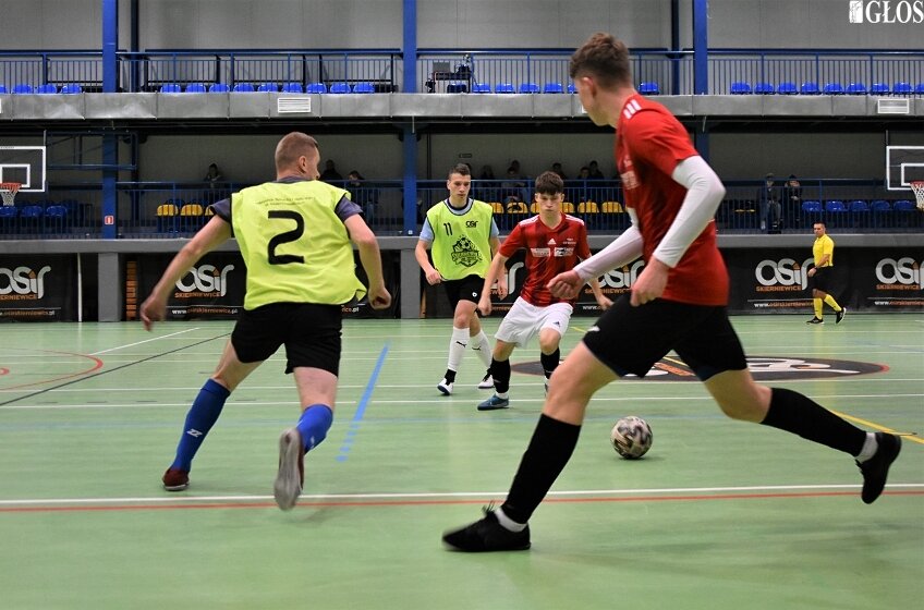 Za zespołami grającymi w I Pakobud Skierniewickiej Lidze Futsalu już dwie kolejki sezonu 2021/2022. 