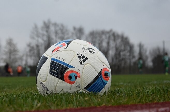 Łącznie z budżetu miasta na stowarzyszenia zajmujące się szkoleniem w zakresie piłki nożnej zostaną przeznaczone 783 tysiące złotych. 