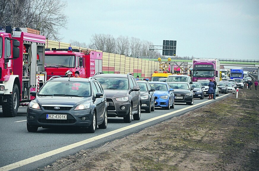 Przetarg na poszerzenie autostrady A2 między Warszawą a Łodzią w 2022?