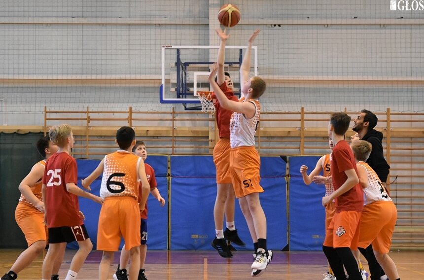 Igrzyska Młodzieży Szkolnej w koszykówce odbyły się w hali przy ulicy Pomologicznej. 