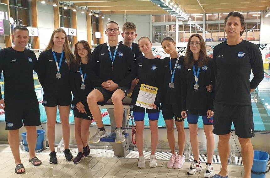 Uczniowski Klub Pływacki Nawa z grona wszystkich stowarzyszeń funkcjonujących w Skierniewicach został sklasyfikowany najwyżej w zestawieniu przedstawionym przez Instytut Sportu Młodzieżowego.

 