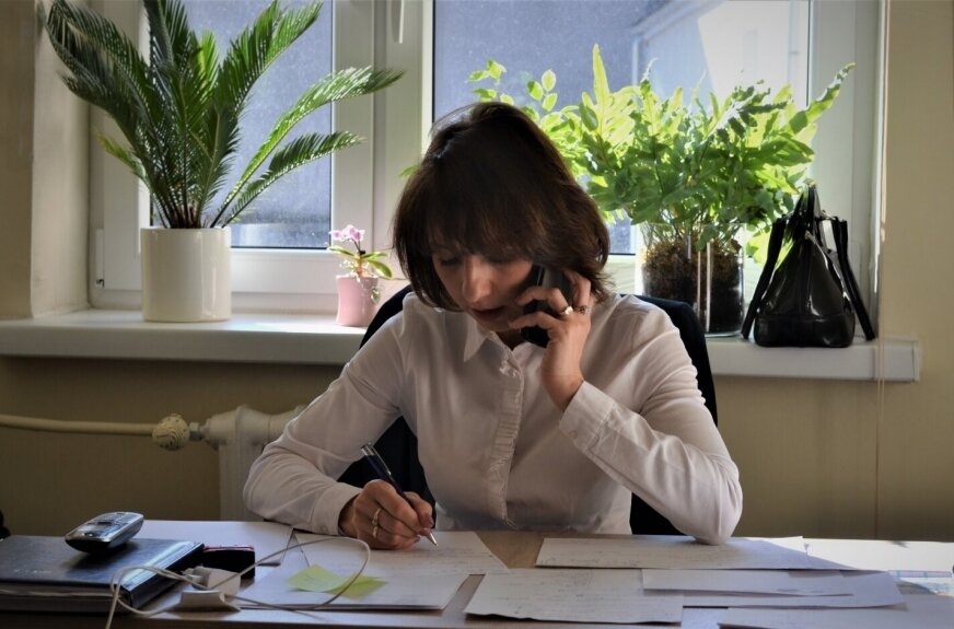 Do czasu rozstrzygnięcia konkursu obowiązki zarządzającego WSZ pełnić będzie Edyta Cieślak, sekretarz miasta Skierniewice . 