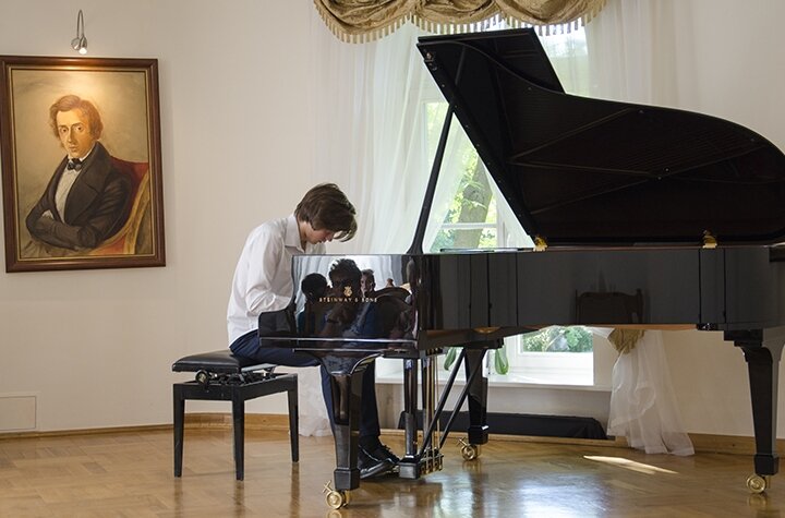 Recital fortepianowy Piotra Lary