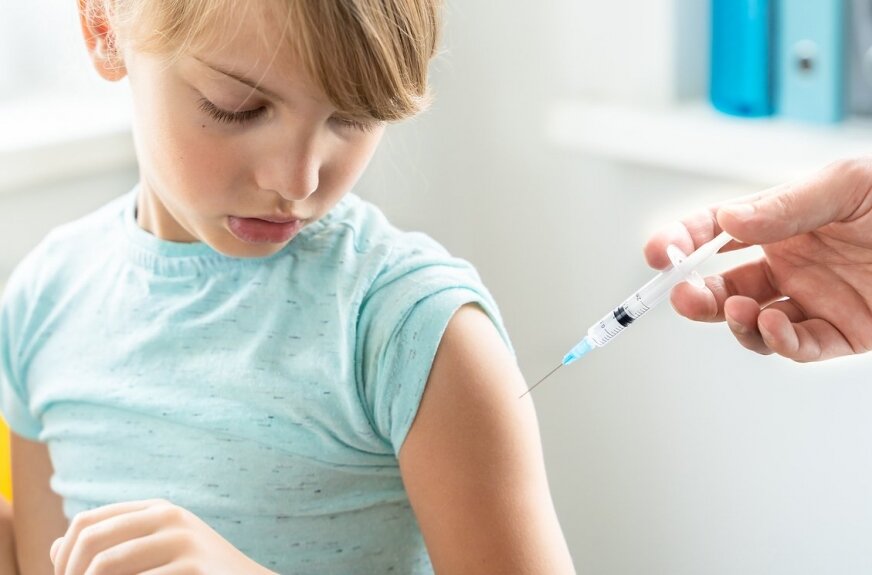 Antyszczepionkowcy w formie. Rodzice ze Skierniewic coraz częściej nie szczepią dzieci