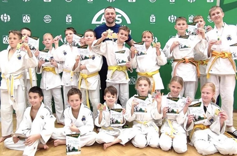 Judocy Akademii Sztuk Walki Tiger okazali się najlepsi podczas Turnieju Judo z Okazji Święta Niepodległości, który odbył się w Warszawie. 
