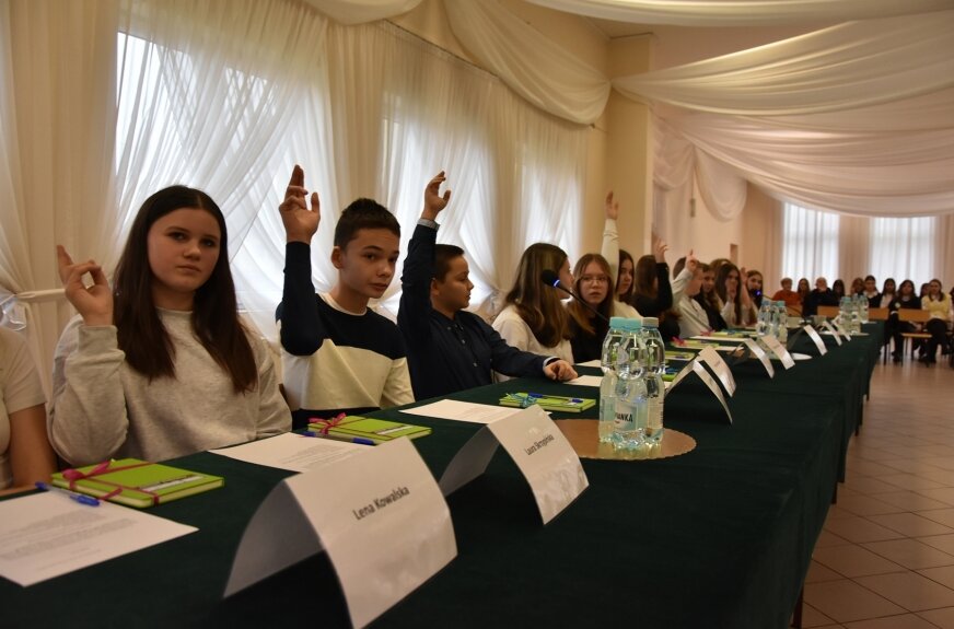 Pierwsza sesja Młodzieżowej Rady Gminy Skierniewice