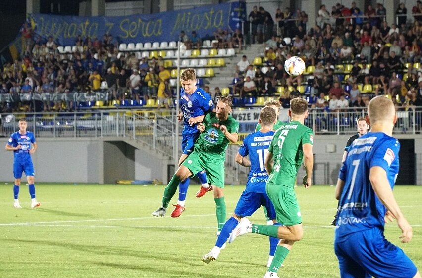 Unia Skierniewice pokonała Pelikana Łowicz 3:0.

 