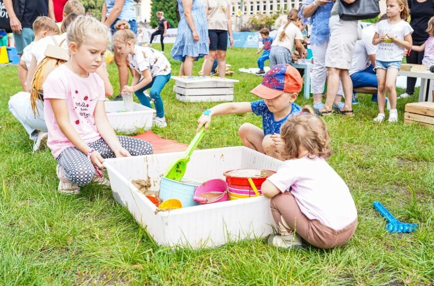 Ostatni w czasie tegorocznych wakacji piknik artystyczny LATOlistek