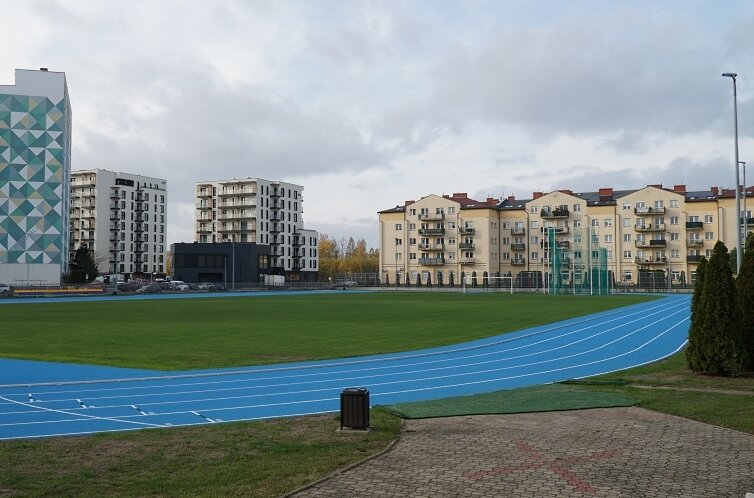 Po kilku miesiącach prac stadion przy ulicy Tetmajera zyskał nowe oblicze. 