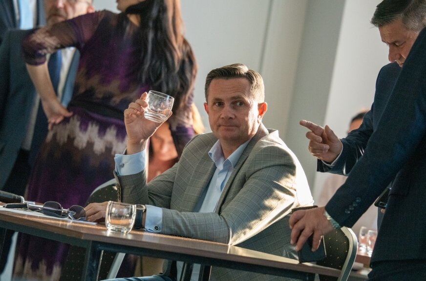 Krzysztof Jażdżyk, dziękując za skwitowanie, oświadczył, że jego największym sukcesem jest zaangażowanie mieszkańców w życie Skierniewic. Przypomniał, że wraz z ówczesnym wiceprezydentem Jarosławem Chęcielewskim wprowadził do miasta Budżet Obywatelski.