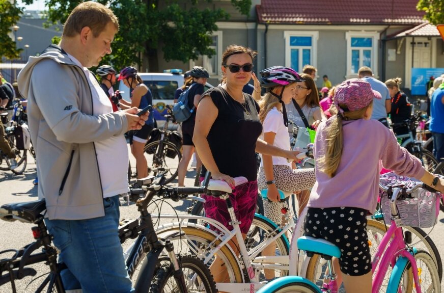W tym roku rowerzyści mieli do pokonania trasę o długości około 20 kilometrów ze Skierniewic do Lipiec Reymontowskich.