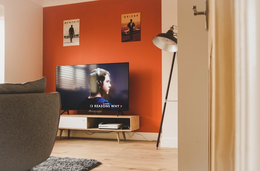 Wybór idealny: Film, serial czy mecz? Oglądanie na TV