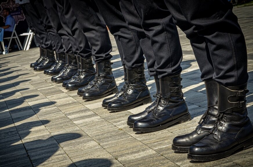 50 wakatów w komendzie policji w Żyrardowie. Rada miasta apeluje o wzmocnienie jednostki