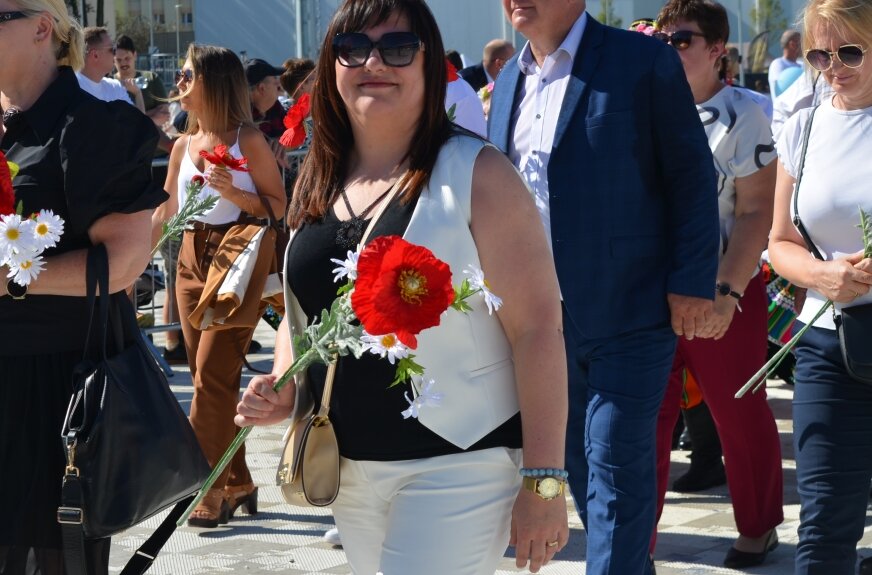 Radni jednogłośnie zgodzili się na to, by podwyższyć wynagrodzenie Marzenie Słojewskiej, burmistrz Bolimowa.