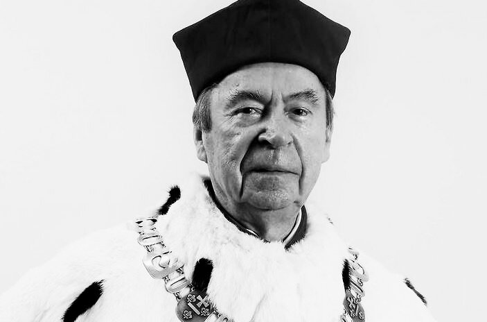 Świetny ekonomista, oddany nauczyciel. Wypromował niemal 500 magistrów i licencjatów