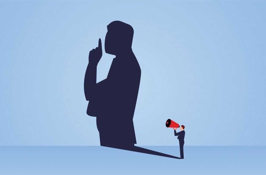 Kiedy pytania bolą. Jak szpital w Skierniewicach zamiast odpowiedzi wybrał atak