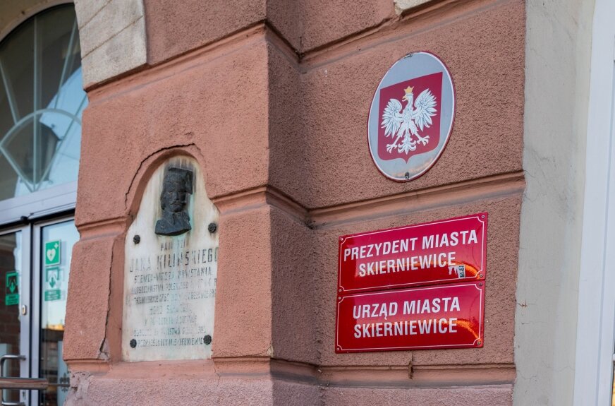 Drogi, baseny, strefa przemysłowa. Jak budżet 2026 zmienia finansową mapę Skierniewic