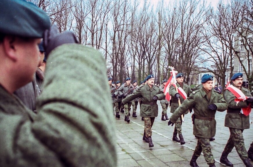 W 1999 roku niewielu przypuszczało, że koszary w Skierniewicach niedługo będą puste. 