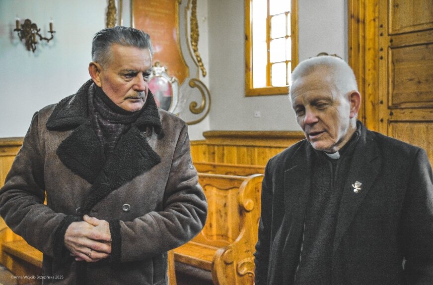 Ksiądz Jędrzej Kitowicz pisał – „zakon ten jeden jest między wszystkimi zakonami, którego fundatorem jest Polak”. Wcześniej, bo już w 1677 roku, na mocy konstytucji sejmu walnego warszawskiego, założone przez o. Papczyńskiego zgromadzenie zostało przyjęte pod wieczystą protekcję króla i Rzeczypospolitej. 