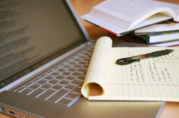 Kompresja plików PDF: kiedy warto kompresować, a kiedy lepiej zostawić je w wysokiej jakości