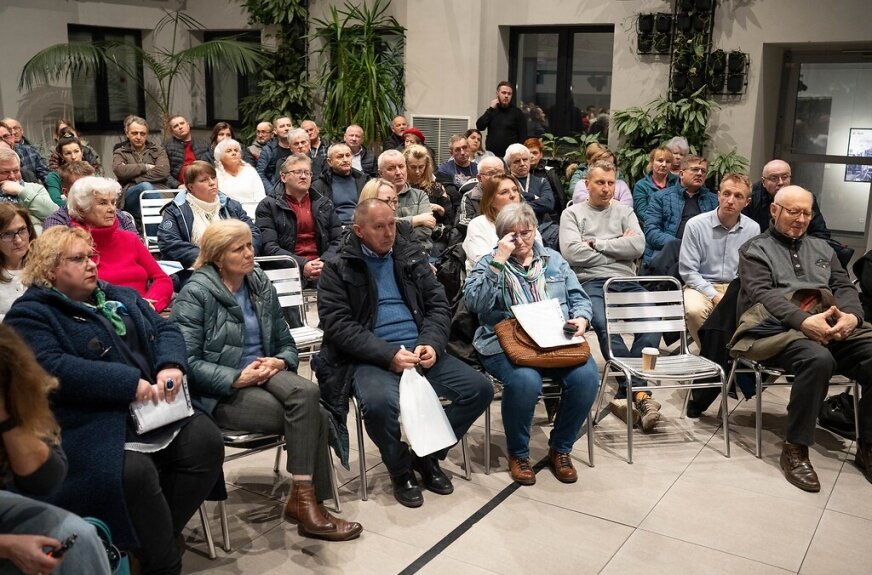 Projekt modernizacji ulicy Nowomiejskiej był szeroko konsultowany. Spotkanie z mieszkańcami miało miejsce w 2024 roku.  