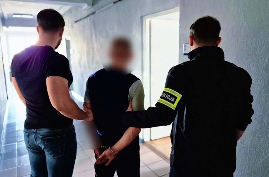 SKIERNIEWICE: przyszedł jako świadek, wyszedł z zarzutami  