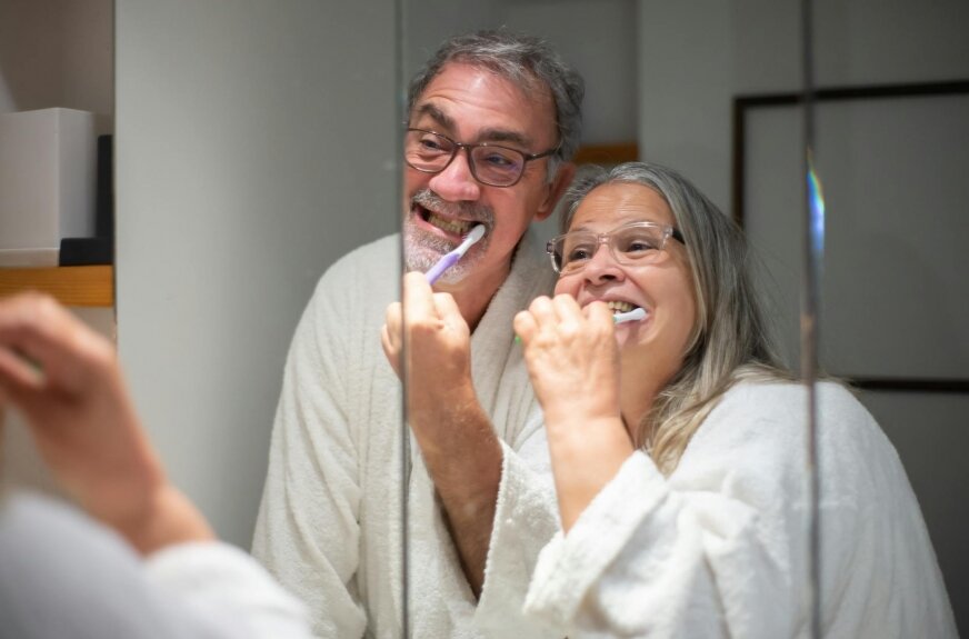 Protetyka w Warszawie: przewodnik po rodzajach protez i przebiegu leczenia