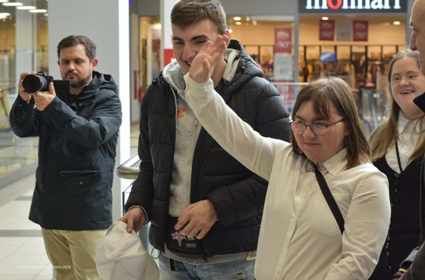 Galeria w galerii. W Dekadzie otwarto wystawę artystów z SOSW w Skierniewicach