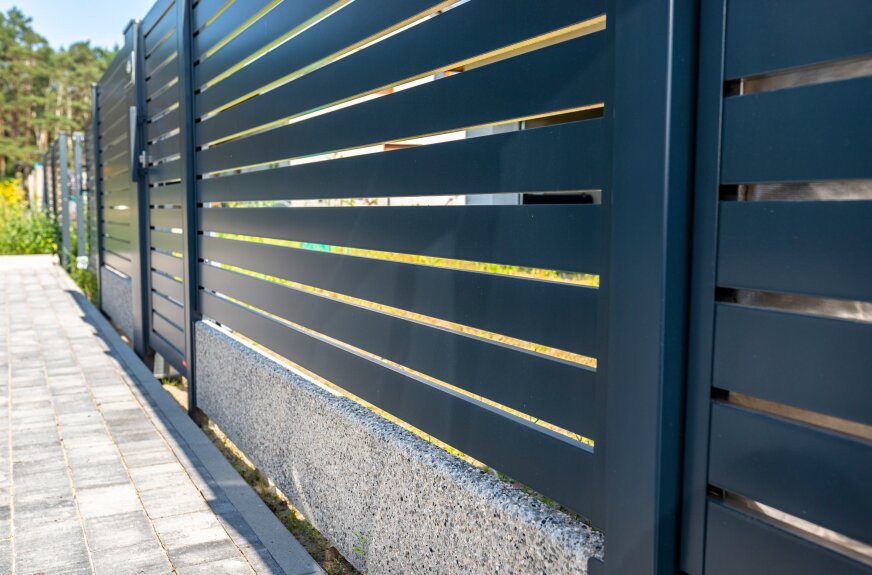 Jak wybrać ogrodzenia panelowe w Żyrardowie - poradnik