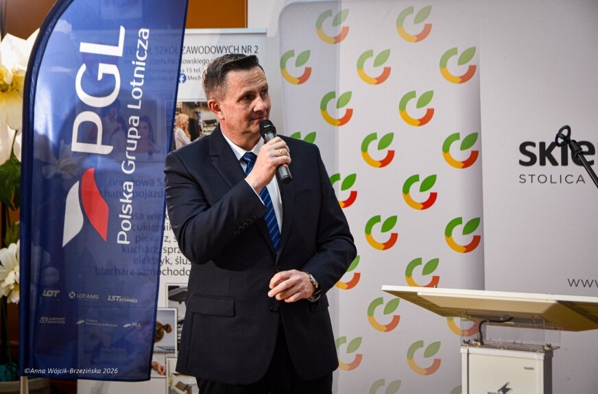 Prezydent Skierniewic chce ronda pamięci Ofiar Rzezi Wołyńskiej. W tle są 11 lipca, spór o UPA, ukraińskie miasto partnerskie Łubne i pytanie, czy nazwa ronda będzie początkiem pracy z pamięcią, czy tylko kolejnym symbolicznym adresem. 
