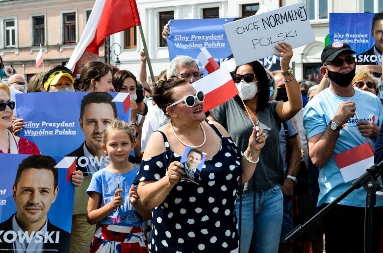  Rafał Trzaskowski w Skierniewicach wzywa kontrkandydata do debaty 