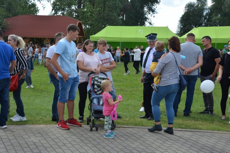  W Wilkowicach trwa niezwykła zabawa 